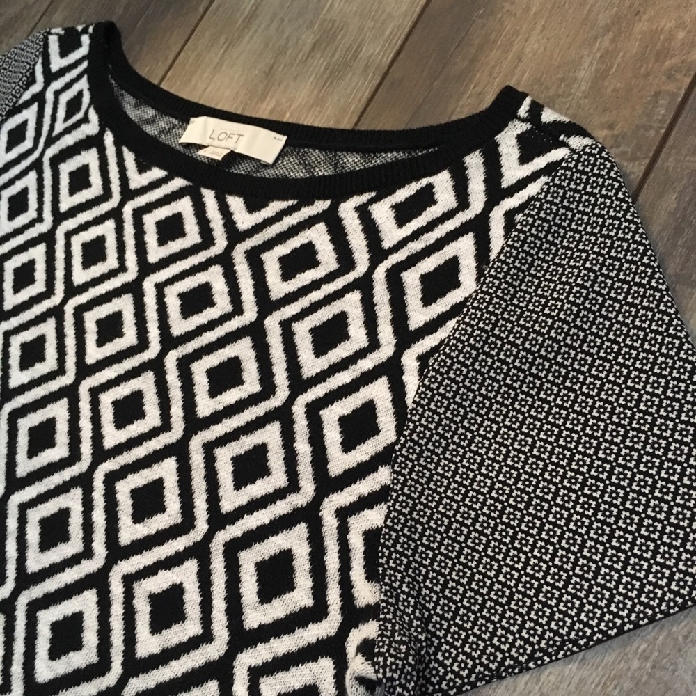 β¬οΈ HP π LOFT short sleeve black & white sweater S - Picture 3 of 4